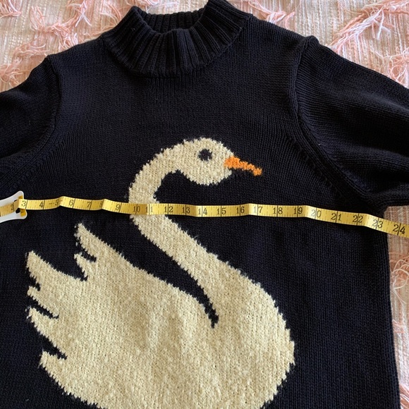 Uo Swan Lake Intarsia Knit Sweater Size 